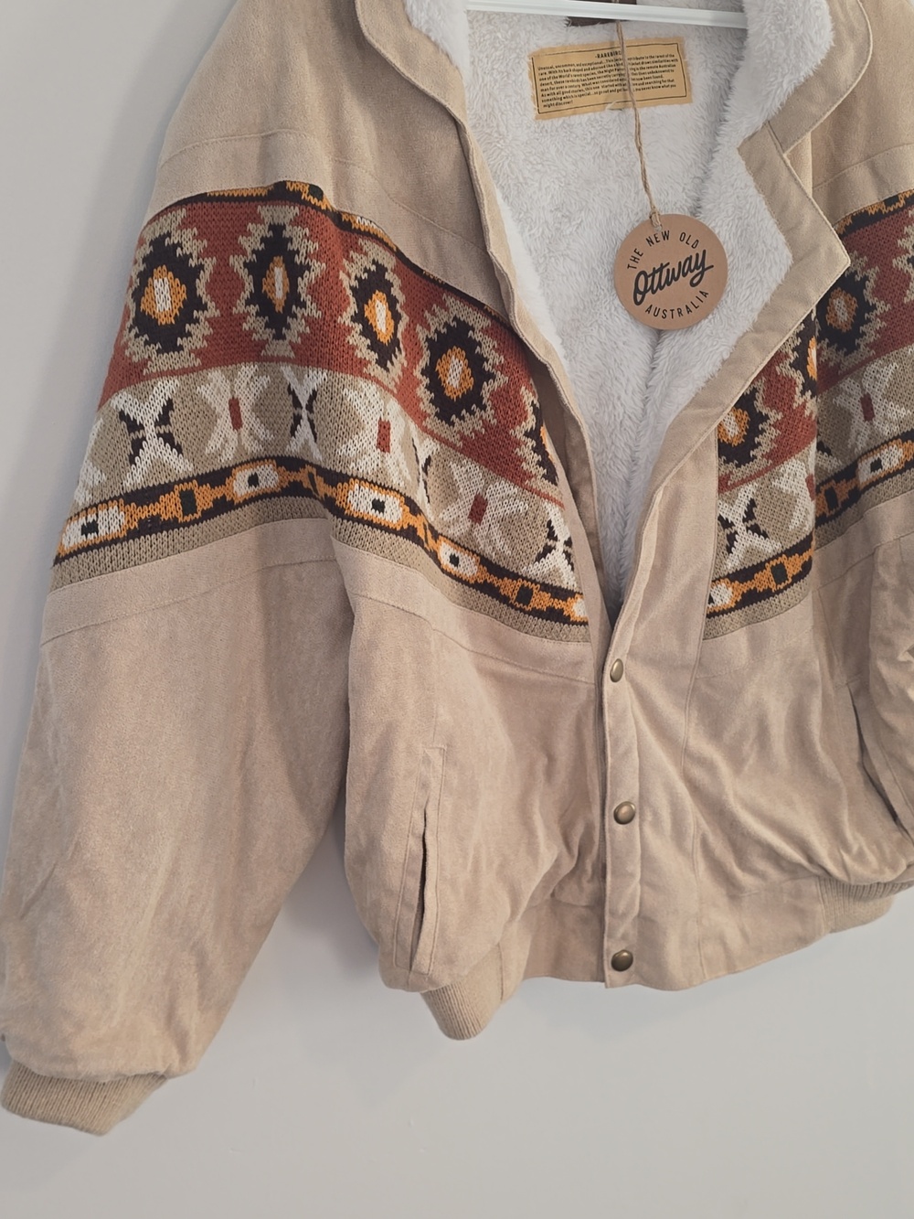 Oversized Beige Teddy Jacket with Aztec Detail - Picture 3 of 13